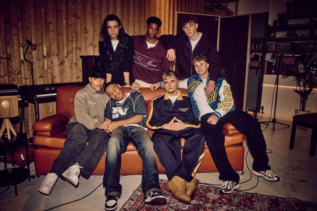 มาแล้ว! “Run My Way” ซิงเกิลเดบิวต์จาก December 10 บอยแบนด์หน้าใหม่จากเกาะอังกฤษ กระแสตอบรับดีเกินคาด ความหวังใหม่ของวงการเพลงป็อปที่แท้จริง