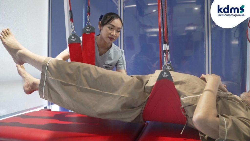 โรงพยาบาลกระดูกและข้อ kdms ส่งต่อความห่วงใยให้ทุกครอบครัว ด้วยโปรแกรม “Senior Fitness Test” ฟรี! เช็กฟิต 6 ดัชนีชี้วัดความเสี่ยง ร่างกาย กุญแจสำคัญของอิสระในการใช้ชีวิต